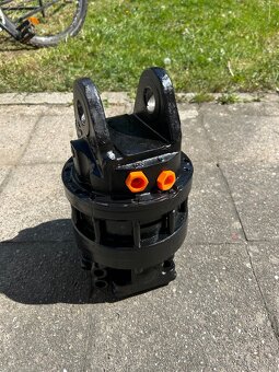 Prodám hydraulickou otoč 360 stupňů - 4