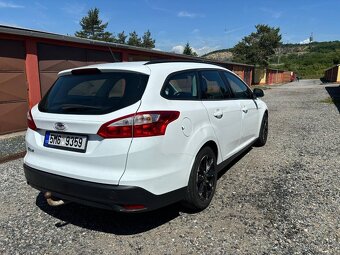 Prodám Ford Focus combi 1.6.92kw Rok výroby 2015 Najeto 14 - 4