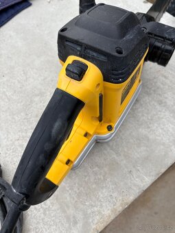 Pila Dewalt Alligator DWE399 - 4