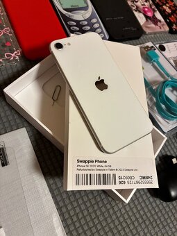 iPhone SE 2020 White + powerbanka + příslušenství - 4