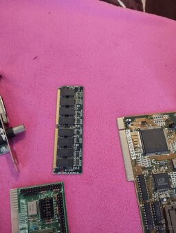 Deska a komponenty 486 - 4