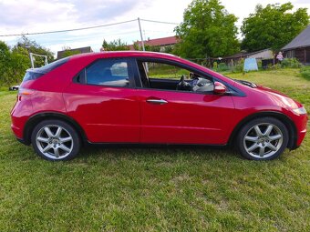 Honda Civic 1,8 Vtec i-shift automat executive - 4