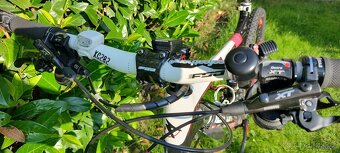 MERIDA  One - TwentY  -  CARBON 3OOO . - 4