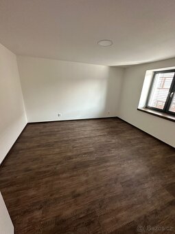 Pronájem bytu 2+kk 55 m² Uherské Hradiště - Jarošov - 4