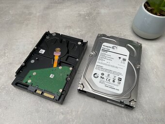 Seagate NAS HDD - 3 TB ST3000VN000 2ks - 4