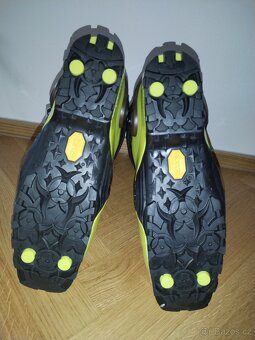 Prodám lyžáky Dalbello vel.285, EU44 - 4