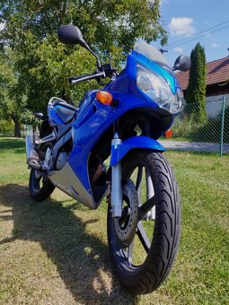 Honda cbr125r - 4