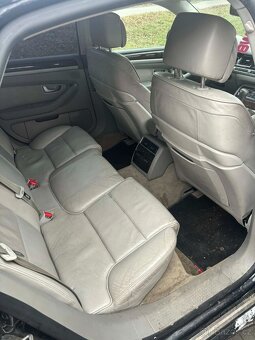 Audi a8 - 4