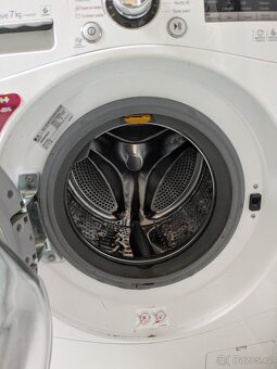 Pračka LG F74A8QDS - teče - 4