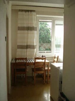 Pokoj s balkonem na praze 10 - 4