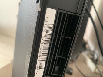 Sony PlayStation 3 super slim - 4