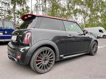 MINI JCW R56 Black&Red - 4