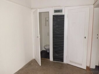GARSONKA 30 m2 k pronájmu - 4