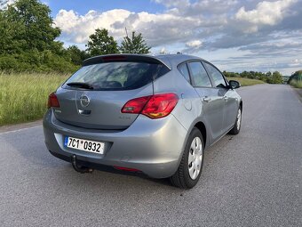 Prodám Opel astra J 2010, 1.4benzin 74kw - 4