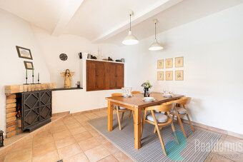 Prodej, usedlost 295 m2, pozemek 3066 m2, Benešov nad Černou - 4