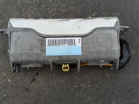 ŠKODA OCTAVIA 2 – PALUBNÍ DESKA, AIRBAGY, PÁSY... - 4