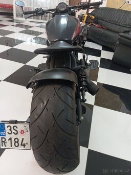 Indian scout bobber Dark Horse Custom - 4
