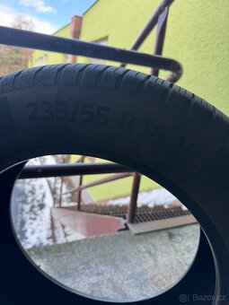Prodám letní pneumatiky Continental R18 235/55. - 4