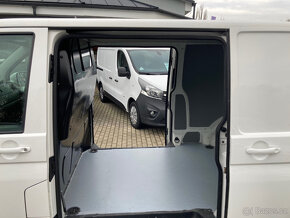 Volkswagen Transporter 2,0TDI 103KW L2H1 2xŠOUP AC NAVI DPH - 4