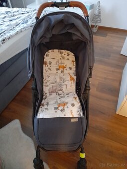 Skvělý dětský kočárek Valco Baby - 4