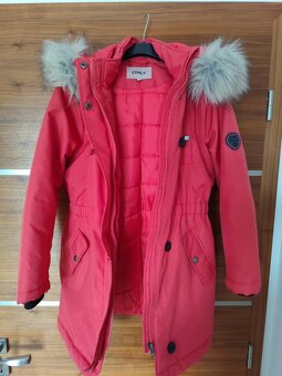 Zimní dětská bunda červená, zn. KIDS ONLY, vel. 146 cm - 4