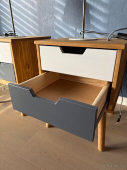 Noční stolky a lampy - 4