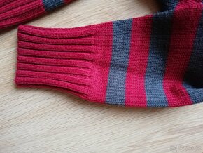 dámský svetr s kapucí vel. S - 4