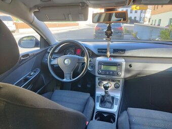 Volkswagen Passat b6 - 4
