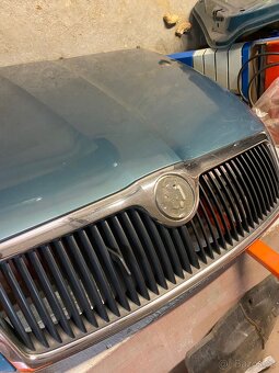 Octavia 2 prdni kapota - 4