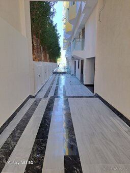 Nový dokončený byt 1+kk s vlastní pláží v Hurghadě - 4