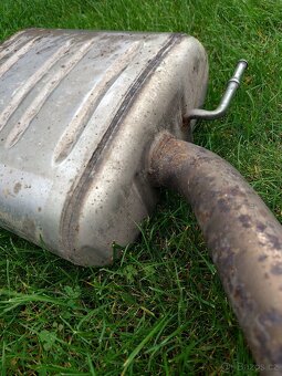 Prodám poslední díl výfuku Passat B6 - 4