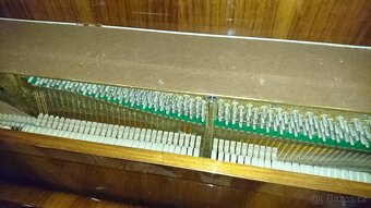 pianino značky Scholze - 4