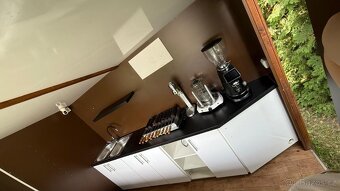 Plně vybavený stánek na rychlé občerstvení/kávu/trdelníky - 4