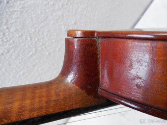 Staré housle - 4