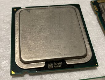 Procesory AMD X2, Pentium D, cena za vše - 4