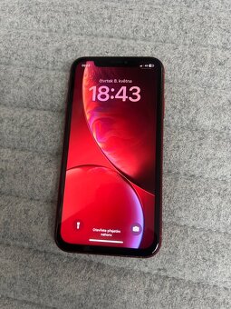 iPhone XR Red 64 GB - 4