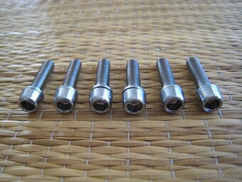 Nová sada šroubů M5 x 18mm pro představec ZITTO Components - 4