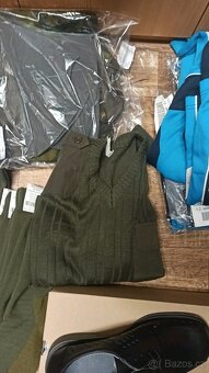 Armádní věci - vz 95, vz 97, sportovní věci - 4