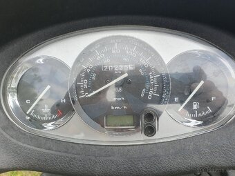 Prodám Piagiio 250 i - 4