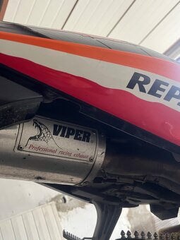 HONDA CBR 600rr REPSOL - 4
