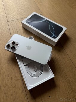 Apple iPhone 16 Pro Max 256GB bílý - 4