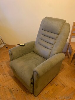 Polohovací křeslo - 4