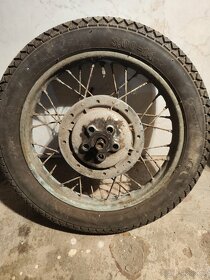Ráfky s pneumatikami na Maneta - 4