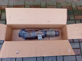 Prodám originál Downpipe s Bmw G30 540i - 4