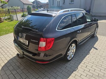 Škoda Superb II Combi 2.0 TDI 125 kW Elegance - 4