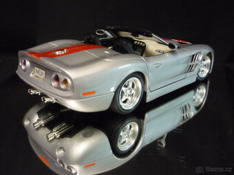 Shelby Series 1 Bburago 1/18 - 4