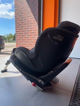 Britax Römer otočná autosedačka - 4