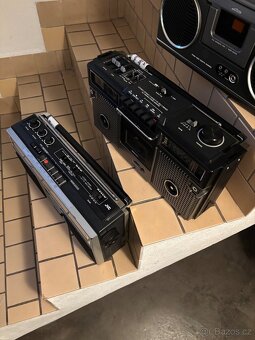 JVC. AIWA .JVC - 4