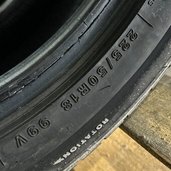 Zimní pneu 225/50 R18 99V Tracmax 7mm - 4