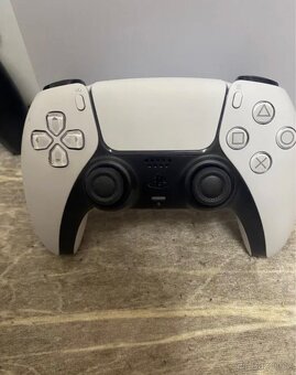Playstation 5 - 4